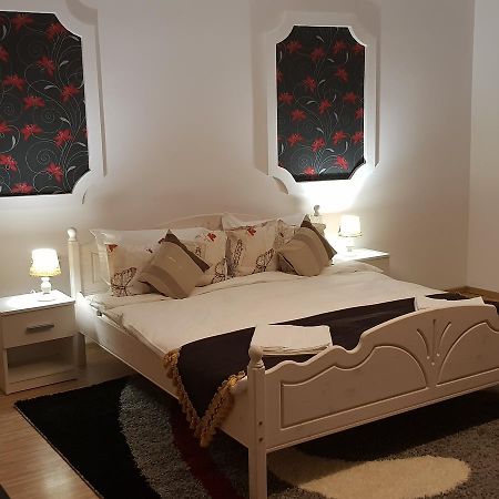 Apartament Bianca Hotell Sibiu Eksteriør bilde