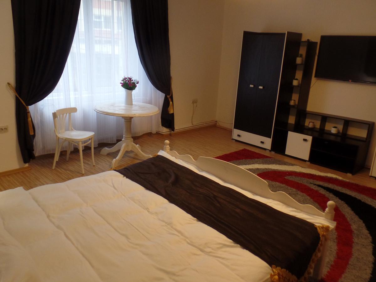 Apartament Bianca Hotell Sibiu Eksteriør bilde